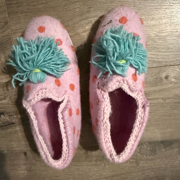 French knot polka dot slippers - Picture 1 of 5